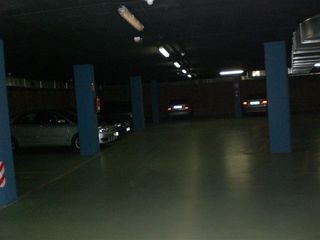 Miete Motorradparkplatz in Calle renaixença 14