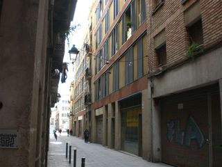 Lloguer Aparcament cotxe a Calle reina amalia 16