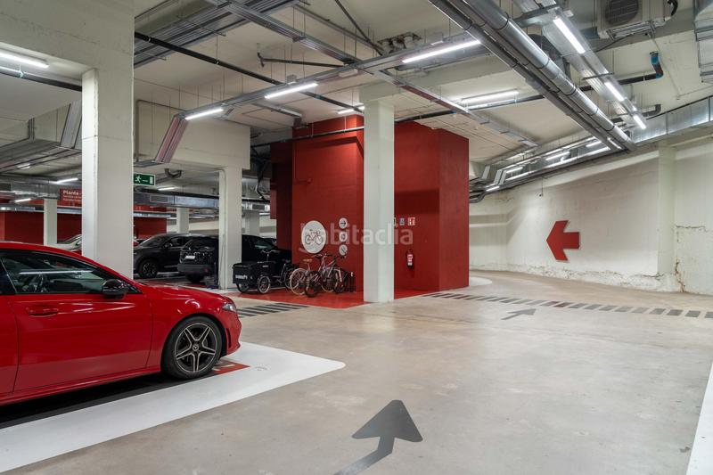 Foto fa67fc36-73e8-4585-8358-b649b01e2a7b. Alquiler parking moto en calle espronceda 254 en Sant Martí de Provençals Barcelona