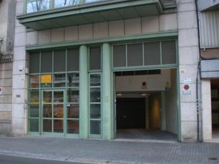 Rent Motorcycle parking in Avenida diagonal 309