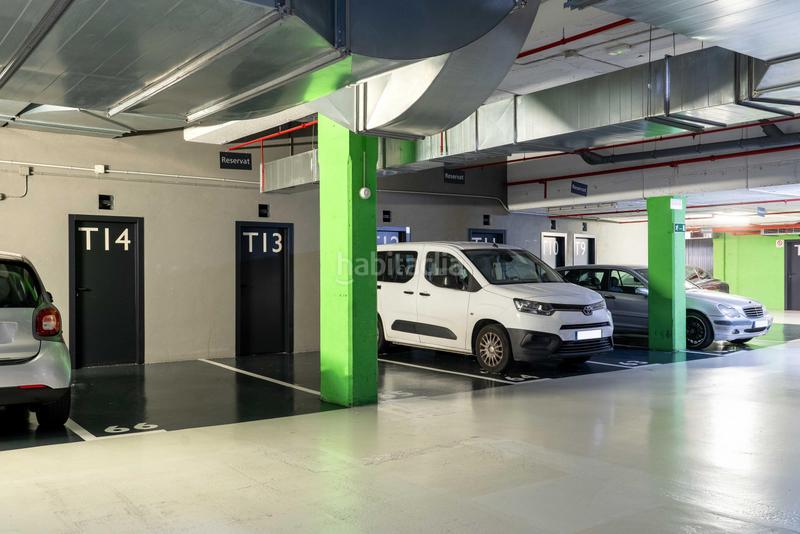 Foto 24b06b01-42c6-4200-b710-d243d39d8186. Alquiler parking coche en calle esteve terradas 17 en Barcelona