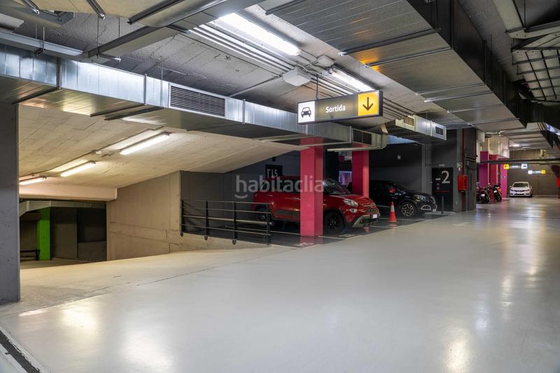 Foto e4079cba-25a6-4759-b1ab-69f97953531c. Rent car parking in calle esteve terradas 17 in Vallcarca - Penitents Barcelona