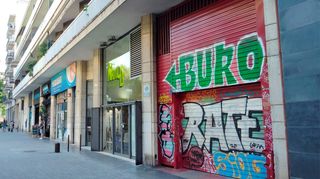 Lloguer Aparcament cotxe a Calle sardenya 68