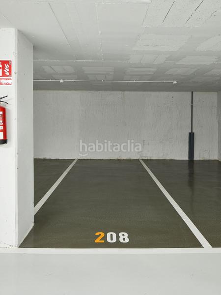 Foto 235764ff-c643-47f2-9f56-213cdef44182. Alquiler parking moto en avenida meridiana 256 en Barcelona