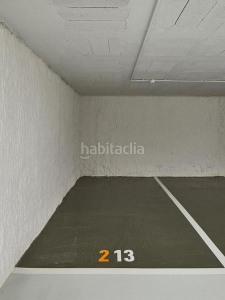 Foto 5b20bfd2-dea7-46d3-a9f0-c7344e4b0a69. Alquiler parking moto en avenida meridiana 256 en Barcelona