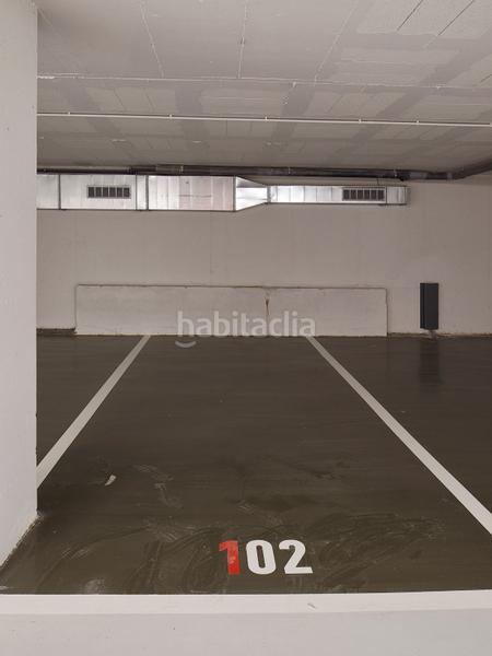 Foto 7fd89f8c-3b15-4da0-b69f-002bcce3aab1. Alquiler parking moto en avenida meridiana 256 en Barcelona