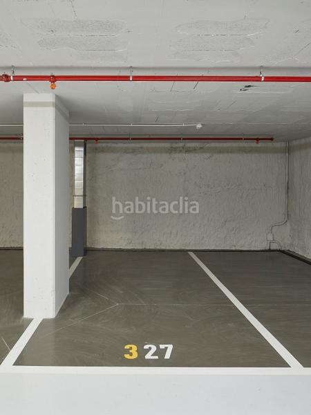 Foto 838b74c9-dced-407e-acb1-63f8bd9bff99. Alquiler parking moto en avenida meridiana 256 en Barcelona