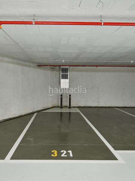 Foto 9c27a9a1-9c3e-4c2c-8611-3a0970091dc5. Rent motorcycle parking in avenida meridiana 256 in Barcelona