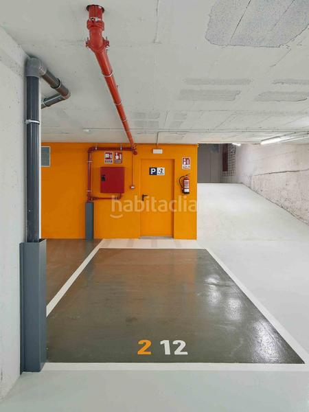 Foto b7a4c879-c5b7-4654-b6d0-614baf16ca12. Rent motorcycle parking in avenida meridiana 256 in Barcelona