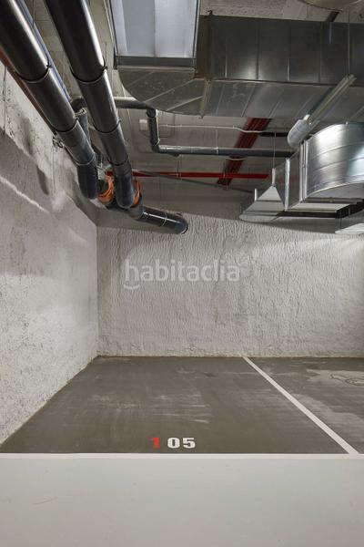 Foto c374a813-0266-476e-841a-d1e4061f7352. Rent motorcycle parking in avenida meridiana 256 in Barcelona