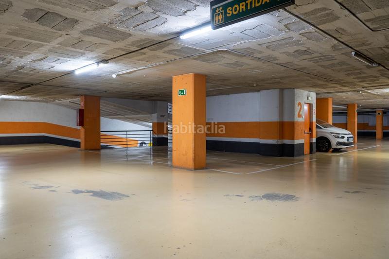 Foto b99b46d6-c9de-44d6-b8ec-d18630b56017. Alquiler parking coche en calle marques de sentmenat 56 en Barcelona