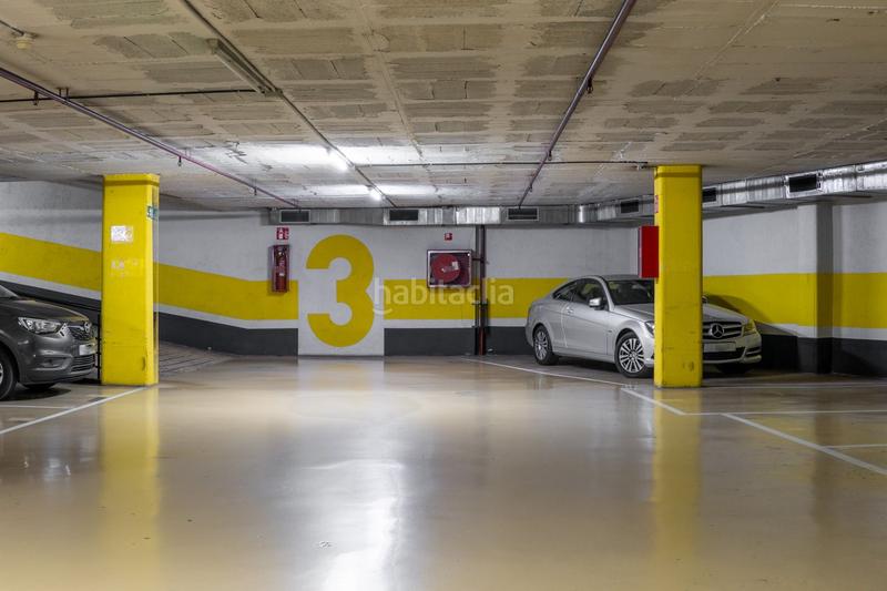 Foto d2176fd4-d823-4cd5-a20d-3c2e99d8003c. Alquiler parking coche en calle marques de sentmenat 56 en Barcelona