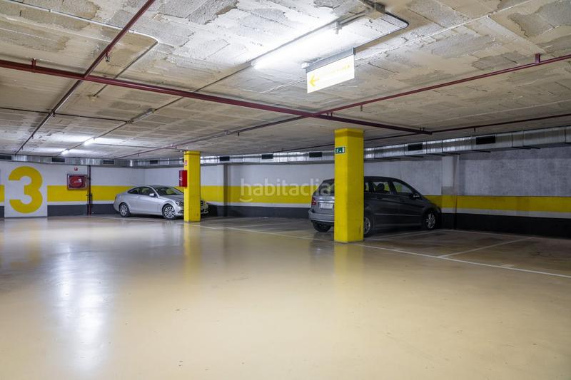 Foto fd6fe4f3-3b82-4602-a249-bc4819cd2983. Alquiler parking coche en calle marques de sentmenat 56 en Barcelona