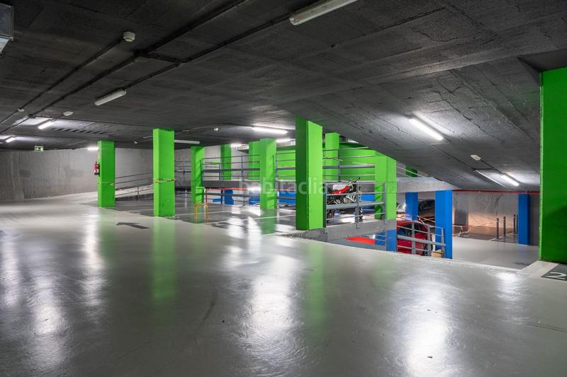 Foto 0f823977-f76a-432f-b657-18156c51a871. Rent car parking in calle carreras candi 62-6 in Sants-Badal Barcelona