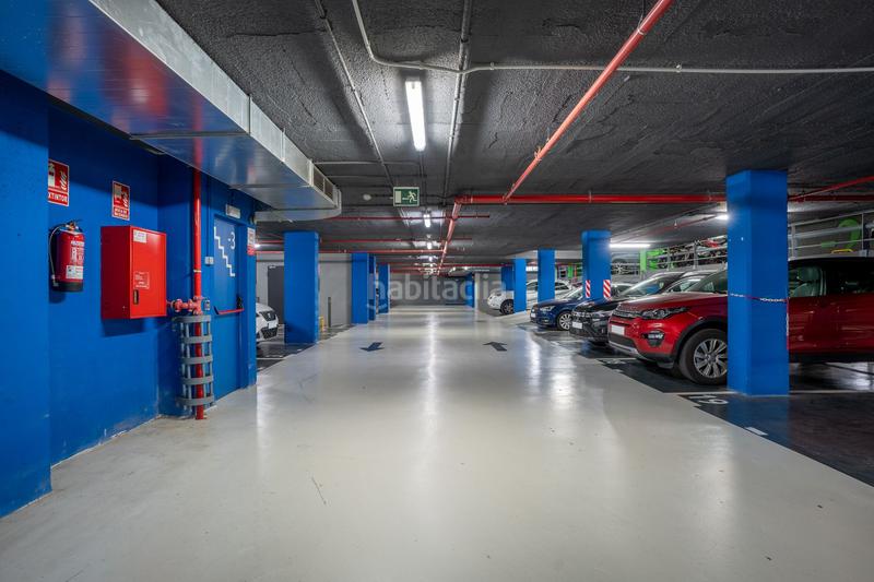 Foto 3b3d460c-5731-496e-8d21-8553807fa3e4. Rent car parking in calle carreras candi 62-6 in Sants-Badal Barcelona