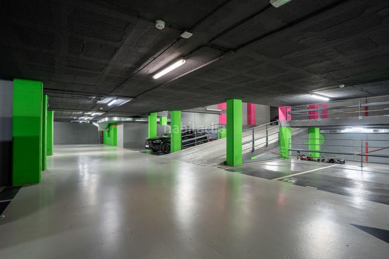 Foto 43d2d289-ebab-470a-bcb2-0e4061bcb309. Rent car parking in calle carreras candi 62-6 in Sants-Badal Barcelona