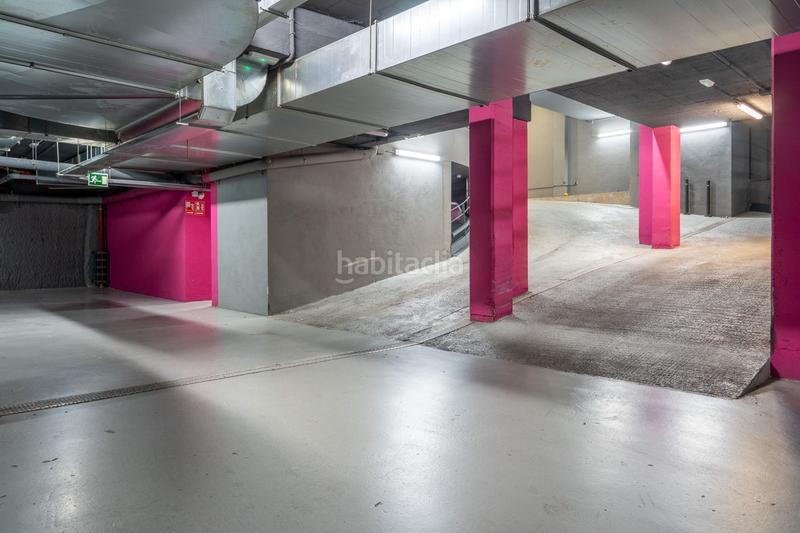 Foto 7245e2d1-9feb-4d95-ba0b-caa63e8c8d9d. Rent car parking in calle carreras candi 62-6 in Sants-Badal Barcelona