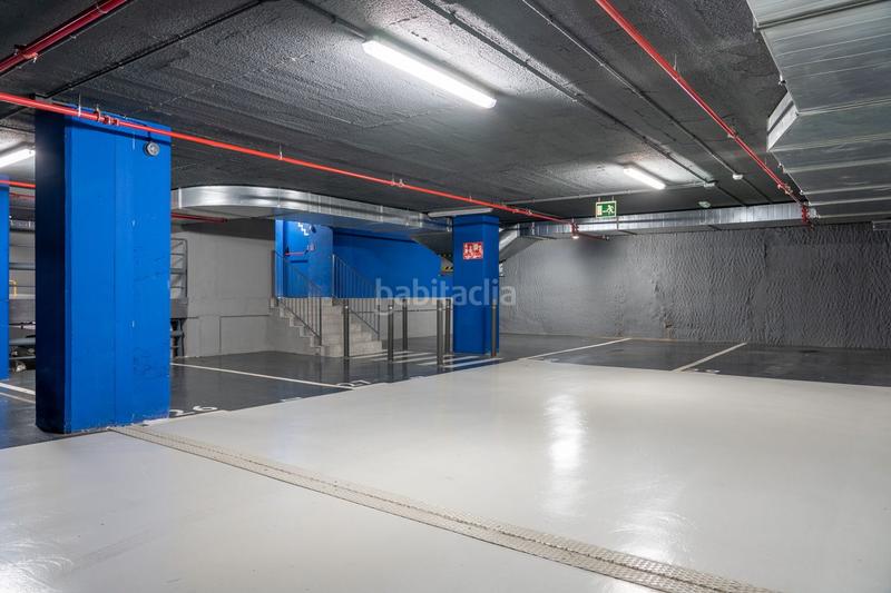 Foto fcc8ec34-63a2-45ff-b8be-da054ebe3dc0. Location parking voiture dans calle carreras candi 62-6 dans Barcelona