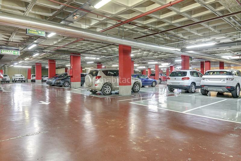 Foto 56042c97-6d87-4ce5-a2b4-80cee9815360. Alquiler parking coche en calle raval del pallol 1 en Reus