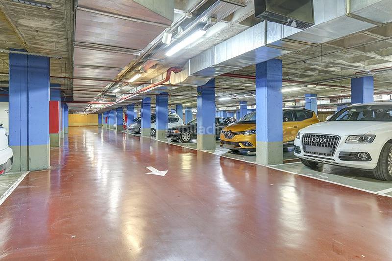 Foto 7cfdd78d-8e92-450f-b61c-7db4d29fa19a. Alquiler parking coche en calle raval del pallol 1 en Reus
