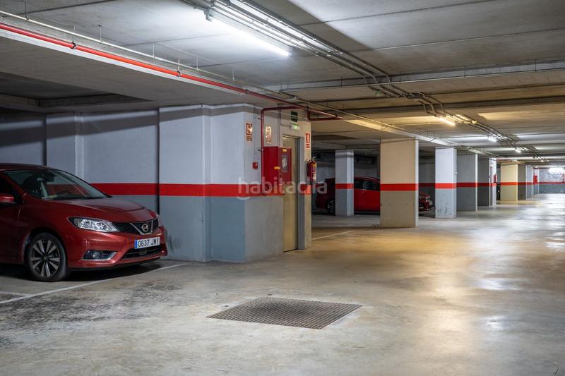 Foto 80743509-6cd5-4b22-8f7c-14f3054c63af. Location parking moto dans calle ernest lluch 15 dans Hospitalet de Llobregat (L´)