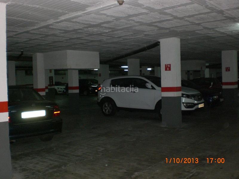 Foto b4ff5b3c-b5ea-40cf-93bd-d9fcf042c315. Affitto posto moto in calle narcis monturiol 37 in Castelldefels