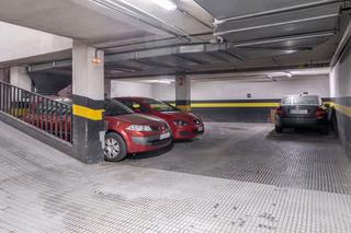 Car parking in CALLE SANTA EULALIA 168