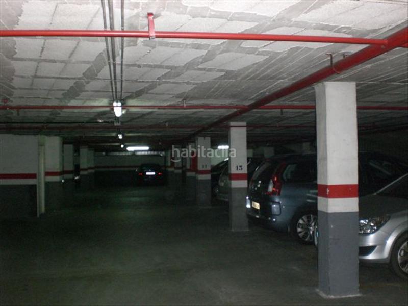 Foto f7da2f06-e338-43cb-b9ea-bc76289d39da. Rent motorcycle parking in calle dos de maig 218 in Barcelona