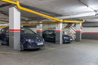 Affitto Posto auto in Calle casanova 59