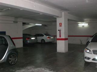 Rent Car parking in Avenida riera de cassoles 54