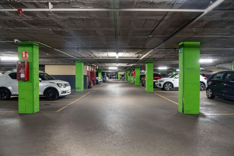 Foto ad5f56da-6185-4c6a-9471-863a458ec4c1. Rent car parking in calle valencia 511 in Sagrada Família Barcelona