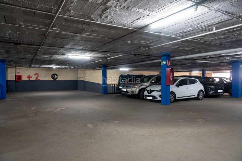 Foto ba584c12-189d-4502-9f2d-94884f85d09b. Rent car parking in calle valencia 511 in Sagrada Família Barcelona