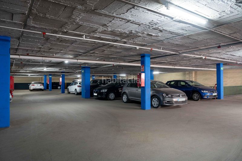 Foto bca8af58-7d88-4fdc-b5e0-cc097ea1fb2d. Rent car parking in calle valencia 511 in Sagrada Família Barcelona