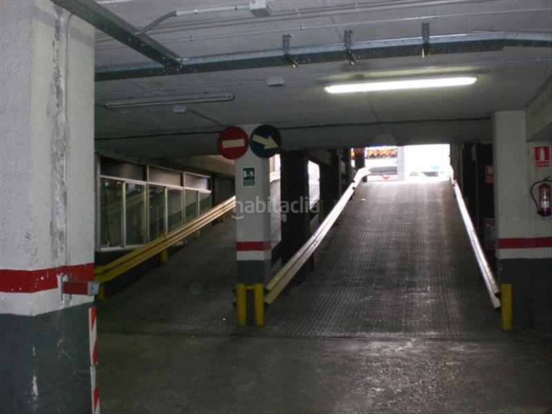 Foto 43864a81-d224-47a0-89cd-76fab38c69c9. Alquiler parking coche en avenida josep tarradellas 110 en Barcelona
