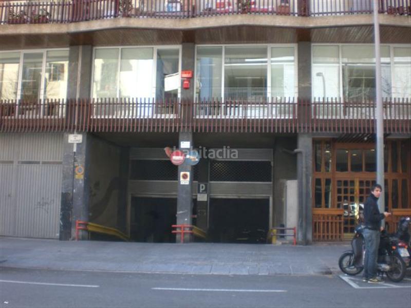 Foto 80526338-2cf4-4538-94ba-3547f8631690. Miete autoparkplatz in avenida josep tarradellas 110 in Barcelona