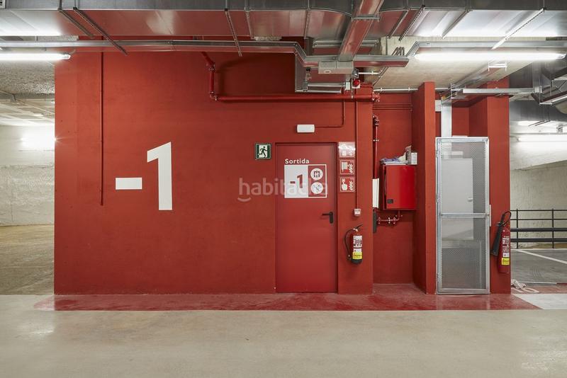 Foto 9dd102f8-f8d9-48e6-8db2-84f38186c34e. Miete autoparkplatz in calle bacardi 40 in Santa Eulàlia Hospitalet de Llobregat (L´)