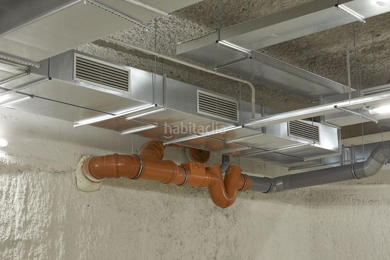 Foto 3a020f9a-9c3e-4190-8644-18f6db6345db. Rent car parking in calle bacardi 40 in Santa Eulàlia Hospitalet de Llobregat (L´)