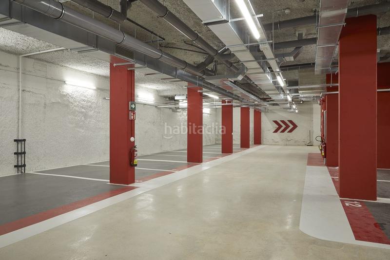 Foto c06c66c9-92b9-4093-8f1b-9921dd4ef40d. Rent car parking in calle bacardi 40 in Santa Eulàlia Hospitalet de Llobregat (L´)