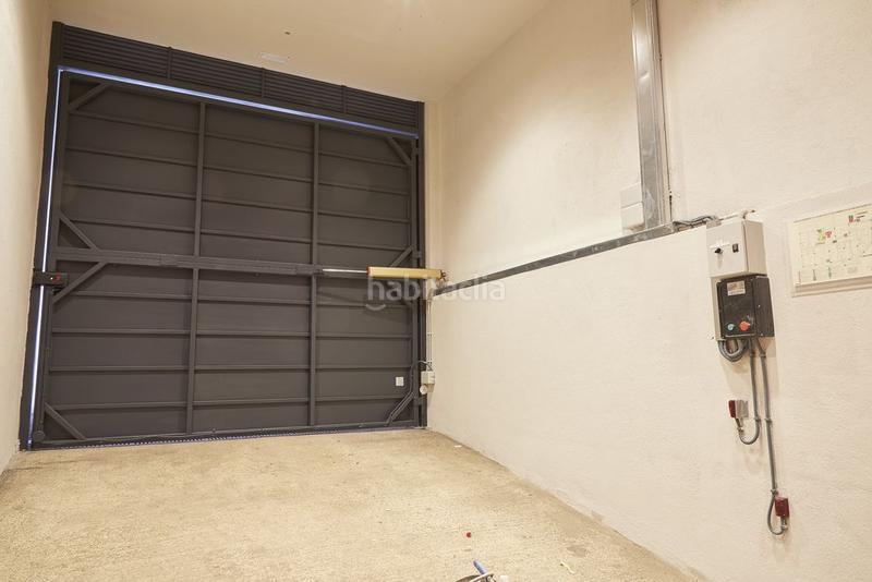 Foto fd913a8e-f714-4c4b-b46c-0b84a9ef4d82. Rent car parking in calle bacardi 40 in Santa Eulàlia Hospitalet de Llobregat (L´)