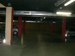 Miete Autoparkplatz in Calle pons i gallarza 33