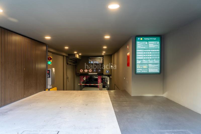 Foto a2a3b068-aeb5-4b1f-8001-ca10fdeccb10. Rent car parking in calle aragó 182 in L´Antiga Esquerra de l´Eixample Barcelona