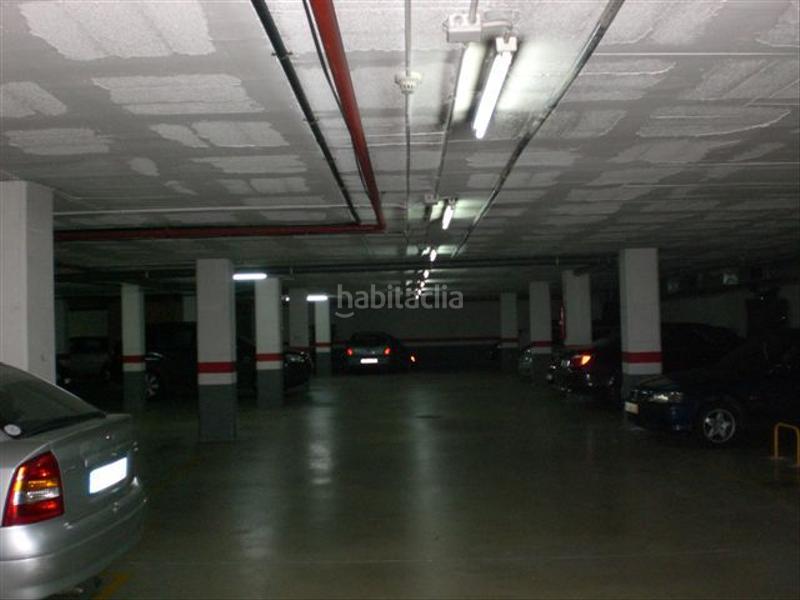 Foto 826f5f6b-468e-47b0-b82e-32a21fa6d3bd. Alquiler parking coche en calle Torreblanca 10 en Sant Joan Despí