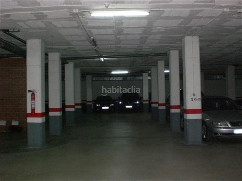 Foto a46748a2-491c-4435-a3c2-b4199e58175d. Location parking voiture dans calle Torreblanca 10 dans Sant Joan Despí