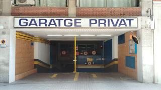 Car parking in CALLE ROCAFORT 116