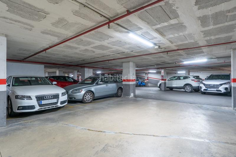 Foto ec17f35a-50c9-4c75-b1c8-29fb45be20bc. Alquiler parking coche en calle enamorats 101 en El Camp de l´Arpa del Clot Barcelona