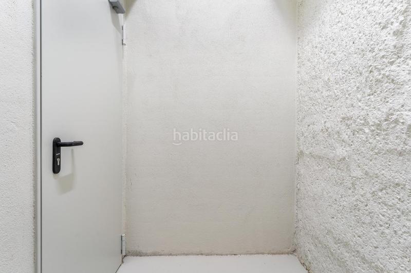 Foto dbc1f35b-2e9d-4997-bae6-2f6dbe38dac0. Lloguer aparcament cotxe a avenida sant joan despi 4 a Sant Joan Despí