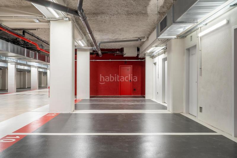 Foto 214d1f25-77c5-469a-aba7-5eb5c6e9b3cc. Alquiler parking coche en avenida sant joan despi 4 en Sant Joan Despí