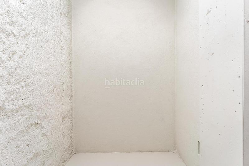 Foto 22ef5867-bf9f-4e37-82c9-14b1f6e1366f. Rent car parking in avenida sant joan despi 4 in Centre Sant Joan Despí