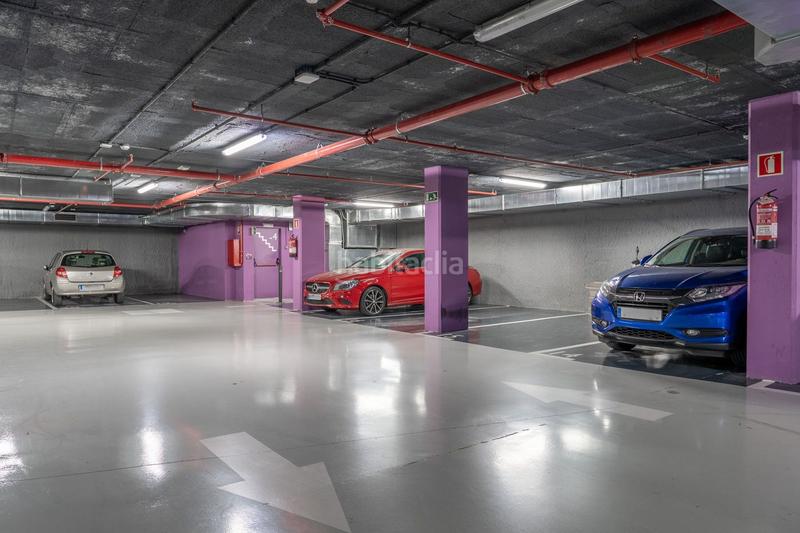 Foto 38ae52ae-0110-4f73-b184-86f1737218a9. Lloguer aparcament de moto a calle lepant 199 a Fort Pienc Barcelona