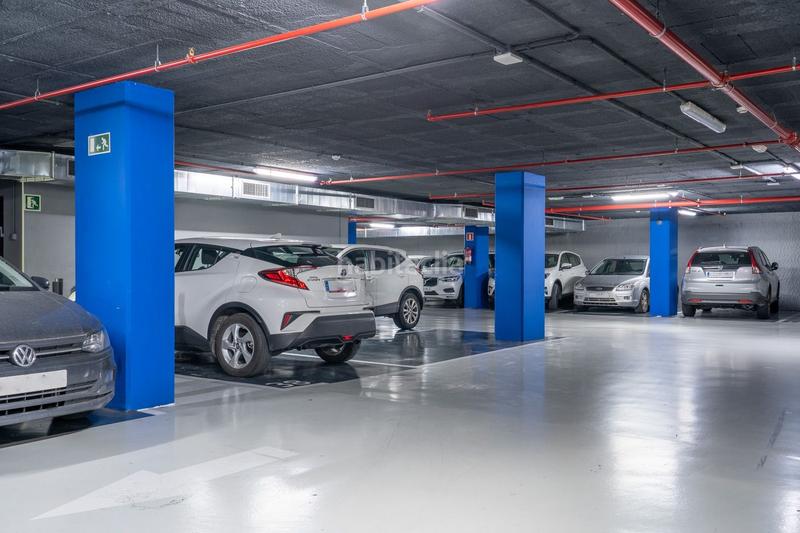 Foto 7517ab20-ebdf-4cb0-a86d-8efd9195b51d. Lloguer aparcament de moto a calle lepant 199 a Fort Pienc Barcelona